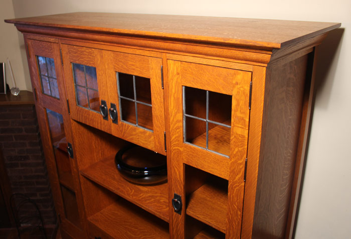 Craftsman Quarter-Sawn Oak Cabinet with Leaded Glass